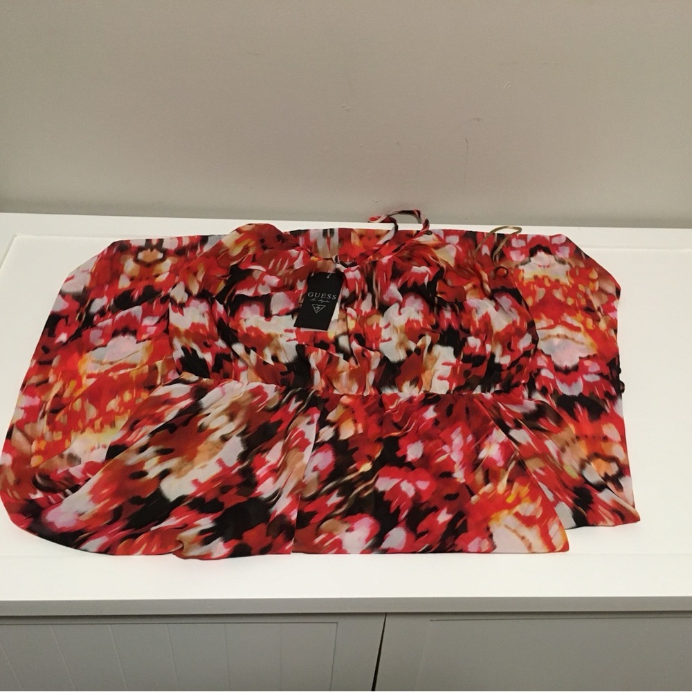 🆕GUESS - M - NWT - RED MULTI CHIFFON HIGH-LO / MAXI DRESS - Picture 16 of 16